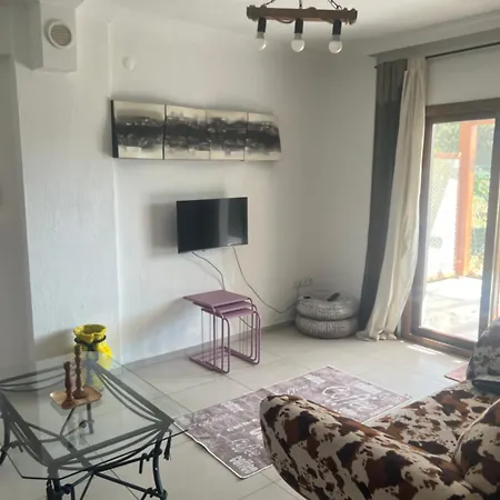 וילה Azra Evleri דטקה